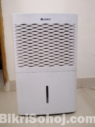 GREE DEHUMIDIFIER GD-30NL (30 LTR)